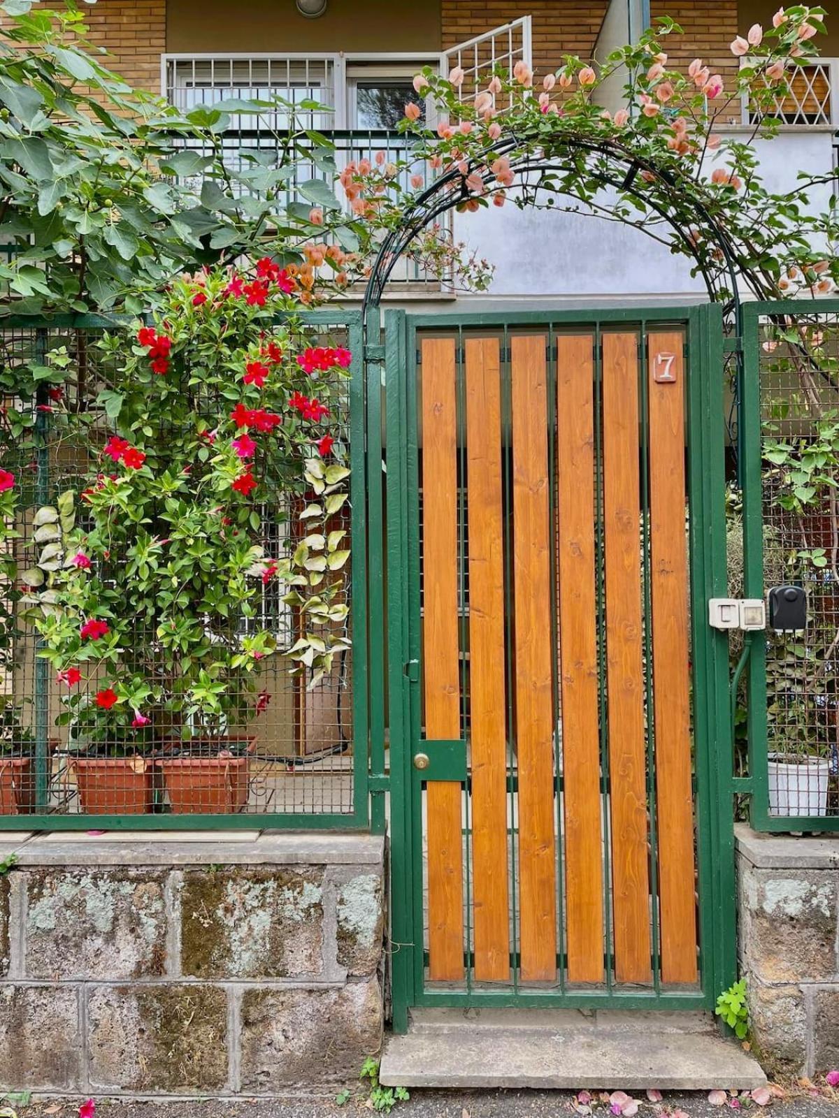 Apartment Stylish With Private Parking, Garden And Metro Rome